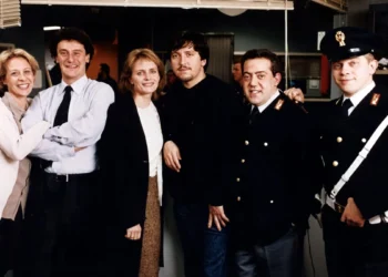 Distretto di Polizia su Pluto TV: arriva un canale dedicato con le prime due stagioni